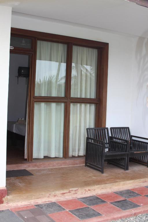 Ceylonica Beach Hotel Negombo Ngoại thất bức ảnh