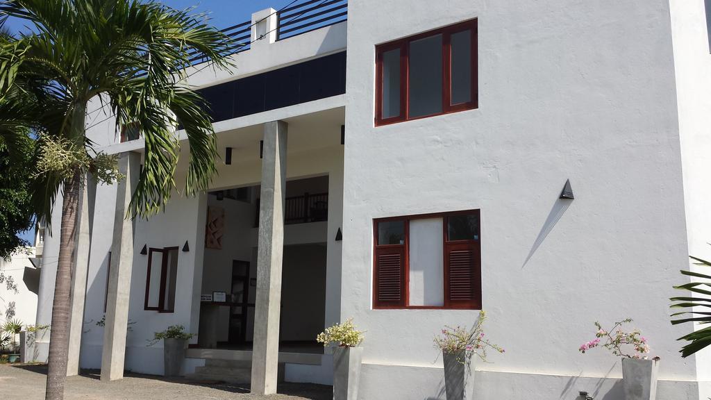 Ceylonica Beach Hotel Negombo Ngoại thất bức ảnh