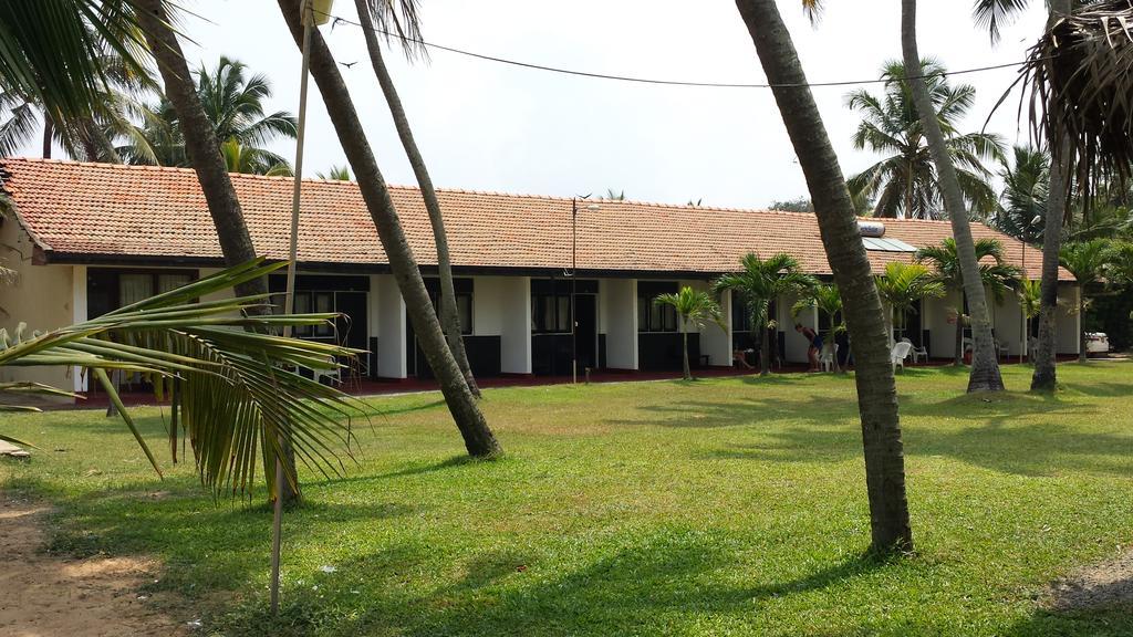 Ceylonica Beach Hotel Negombo Ngoại thất bức ảnh